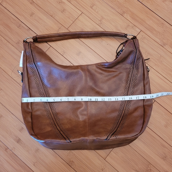 Reseller Wholesale (4) Large Boho Handbags Purses with Accessories - Picture 9 of 10